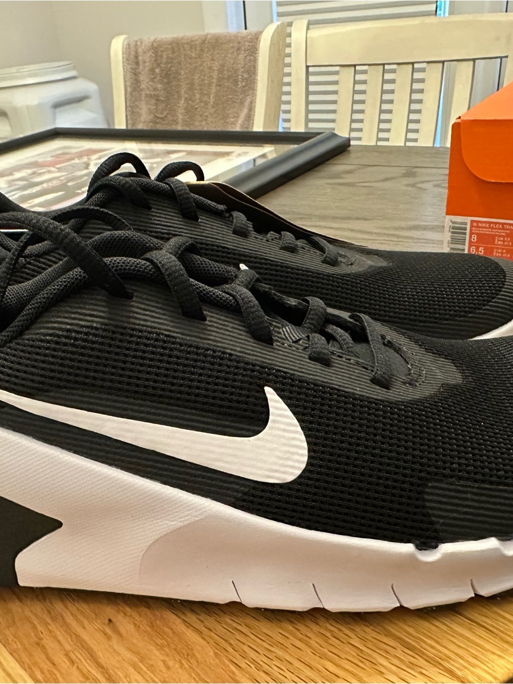 Nike Womens Black and White Flex Train Running Shoes